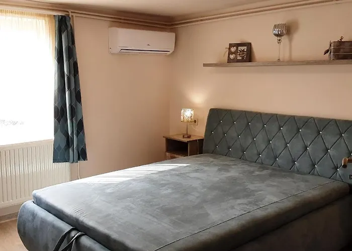 To Δωμάτια σε οικογενειακή κατοικία *